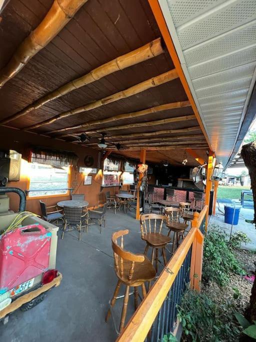 ターポン・スプリングスTampa Bay Oasisアパートメント エクステリア 写真